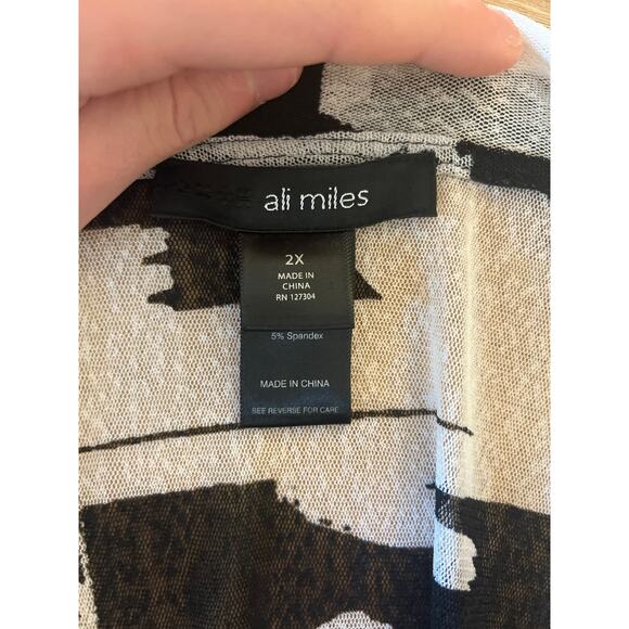 Ali Miles Abstract Print Lightweight Roll Tab Sleeve Cardigan Size 2X Lagenlook - Picture 5 of 9